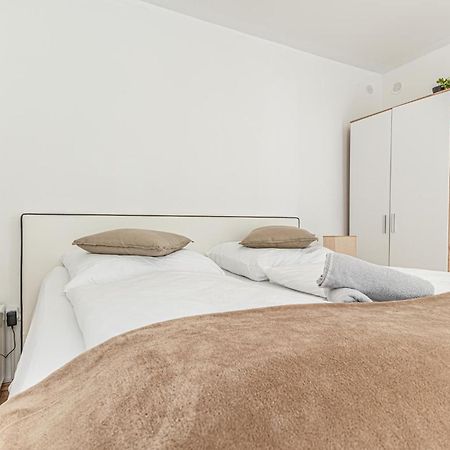City Vibes: 1Br Apt, 10 Min To Westbahnhof Βιέννη Εξωτερικό φωτογραφία