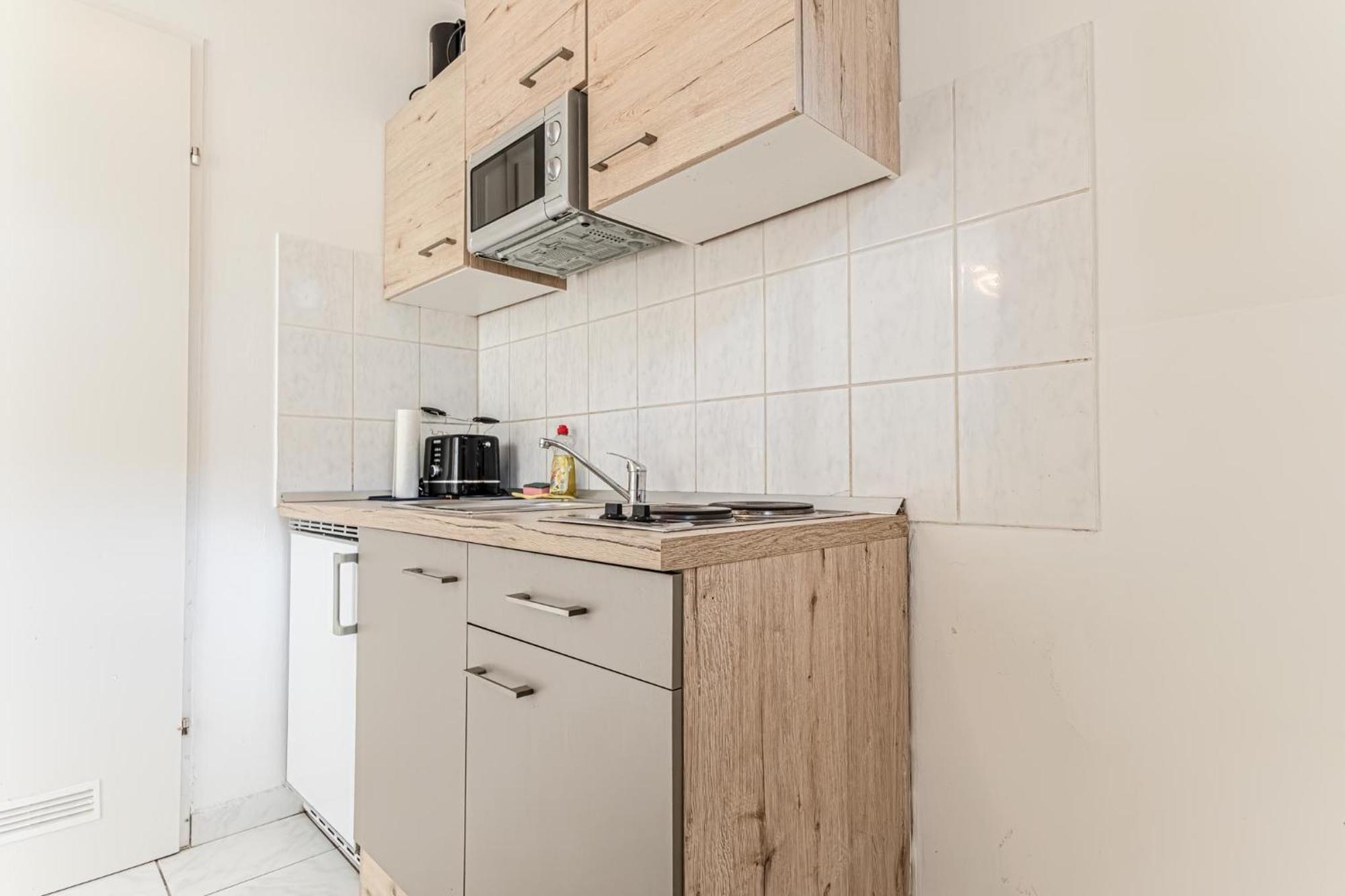 City Vibes: 1Br Apt, 10 Min To Westbahnhof Βιέννη Εξωτερικό φωτογραφία