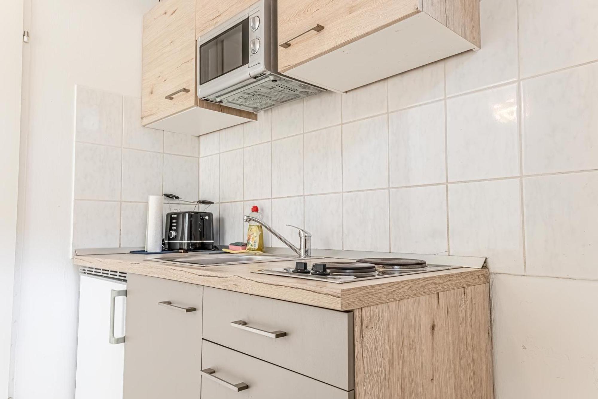 City Vibes: 1Br Apt, 10 Min To Westbahnhof Βιέννη Εξωτερικό φωτογραφία