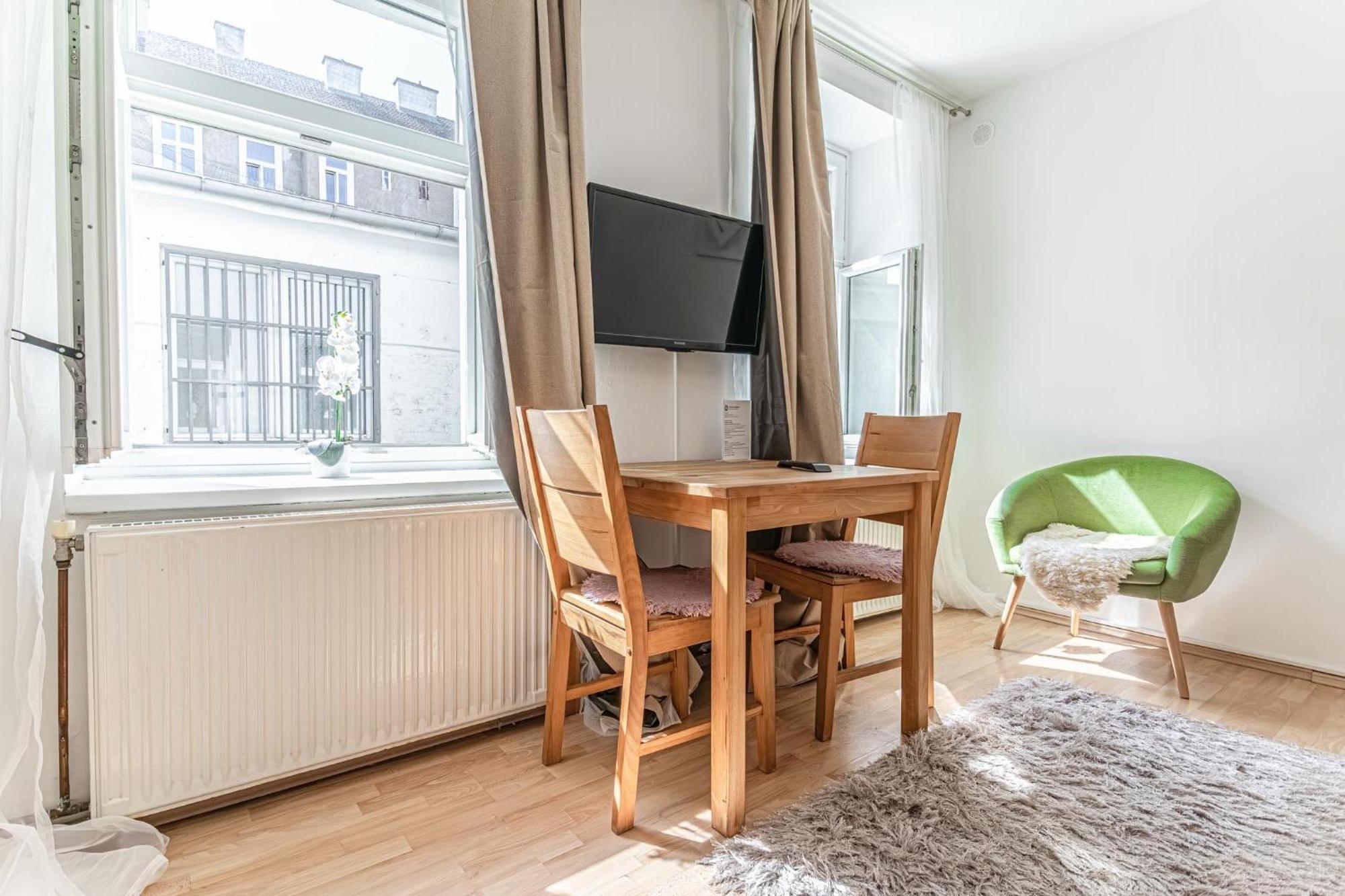 City Vibes: 1Br Apt, 10 Min To Westbahnhof Βιέννη Εξωτερικό φωτογραφία