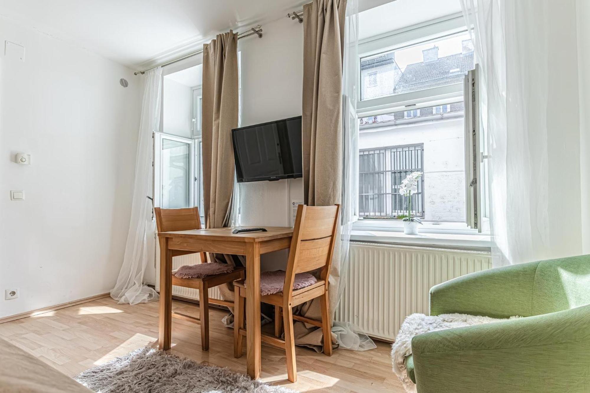 City Vibes: 1Br Apt, 10 Min To Westbahnhof Βιέννη Εξωτερικό φωτογραφία